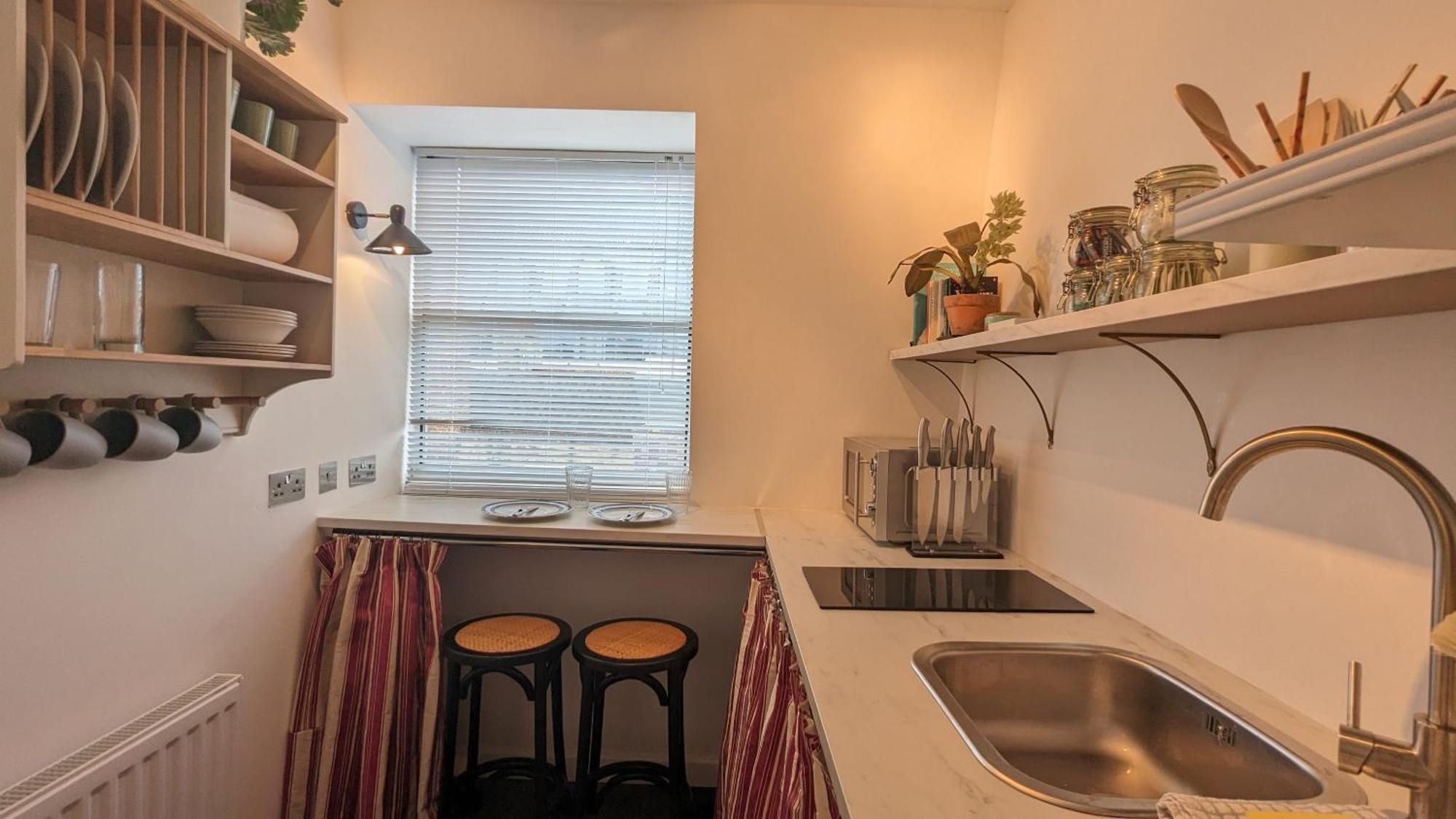 Charming & Quaint Old Compton Apartamento - Quiet Guests Only Allowed, No Parties Allowed, Over 25 Years Old Or Families ロンドン エクステリア 写真